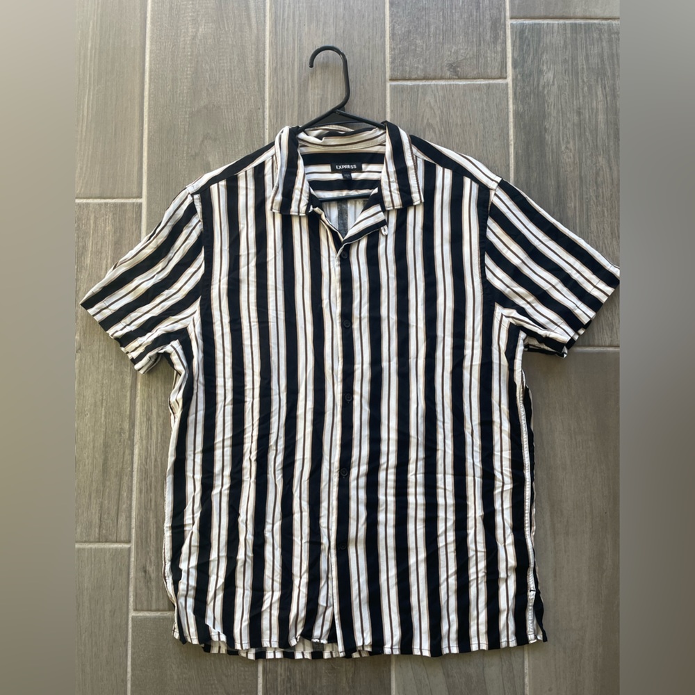 Express Mens button up dress shirt